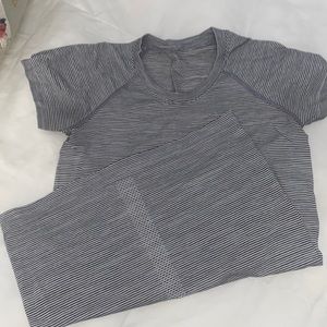 Lululemon swiftly tee